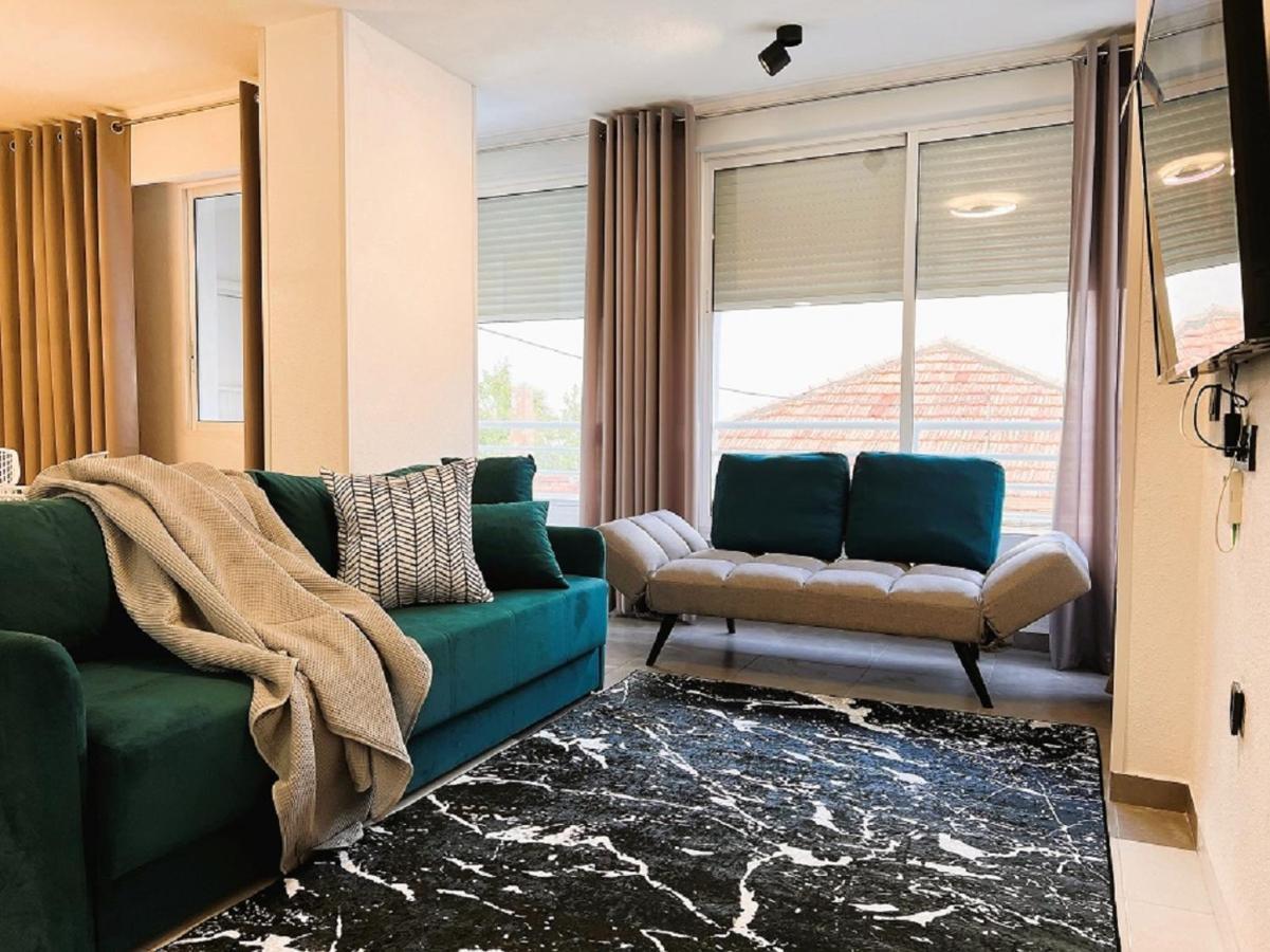 Holiday Suite Virgin De La Paloma Торевьиа Экстерьер фото