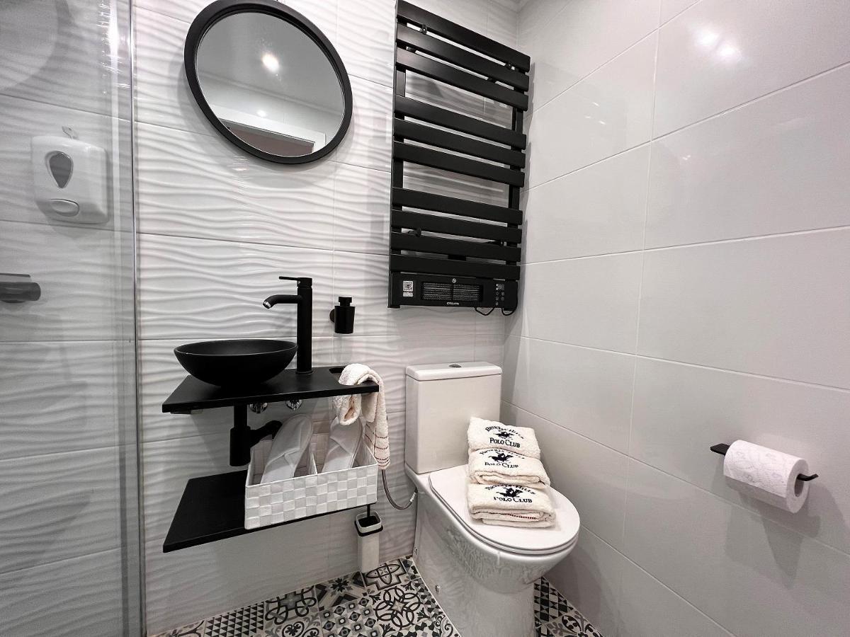 Holiday Suite Virgin De La Paloma Торевьиа Экстерьер фото